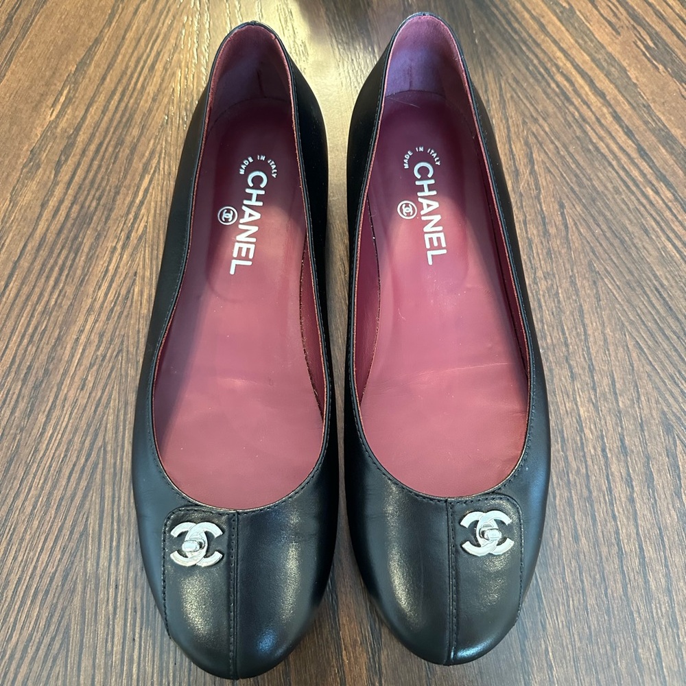 💗SOLD 💗Chanel Flats